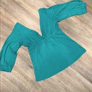 BCBG Green Off Shoulder Split Sleeve Top S
